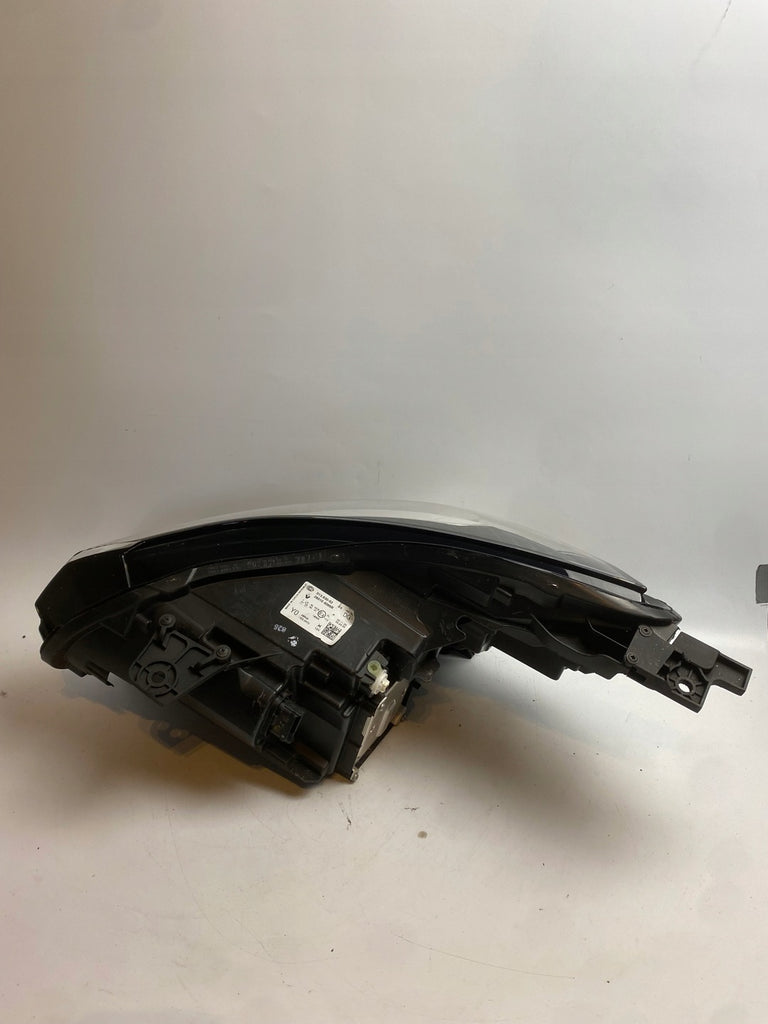 Frontscheinwerfer Renault Captur II 260104095R LED Rechts Scheinwerfer Headlight