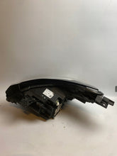 Laden Sie das Bild in den Galerie-Viewer, Frontscheinwerfer Renault Captur II 260104095R LED Rechts Scheinwerfer Headlight