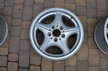 Laden Sie das Bild in den Galerie-Viewer, 1x Alufelge 16 Zoll 7.0" 5x120 46ET 1092260 BMW Z3 E36 Rim Wheel FEL1691592206ch