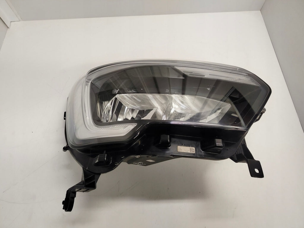 Frontscheinwerfer Renault Master 260105567R Rechts Scheinwerfer Headlight SCH3710483281zv