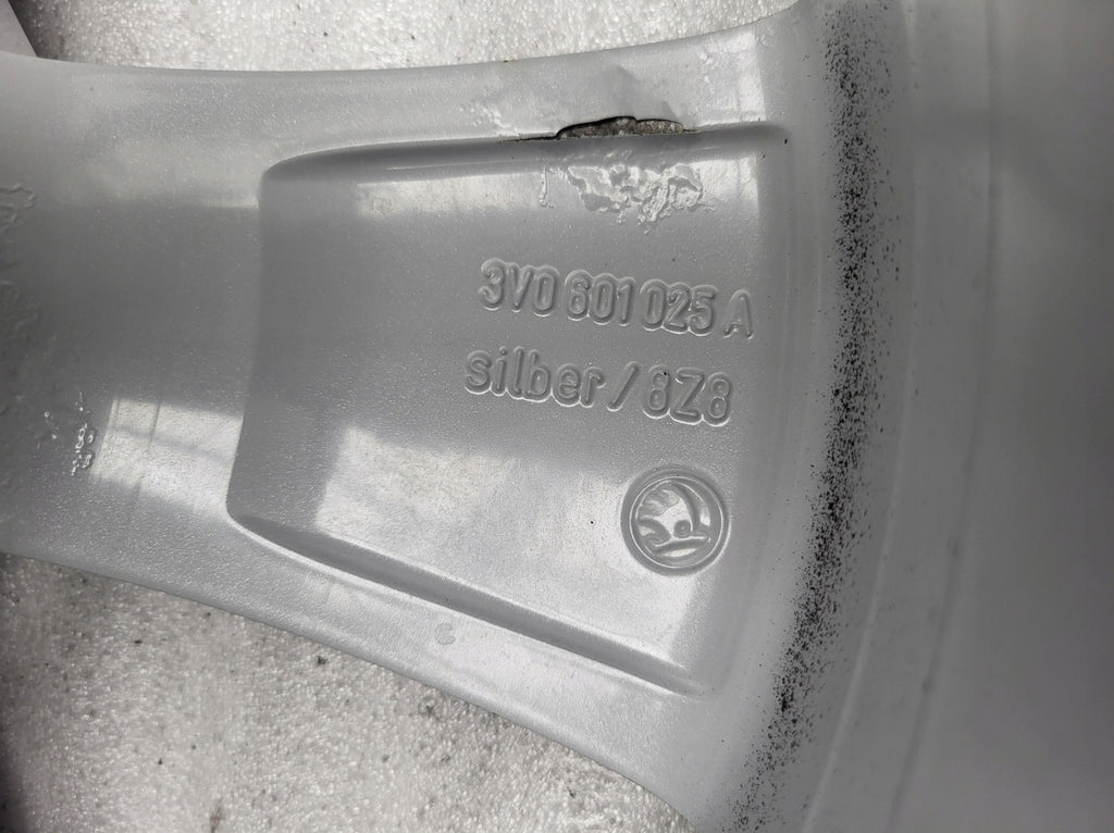 1x Alufelge 17 Zoll 6.5" 5x112 41ET Glanz Silber 3V0601025A Skoda Superb Iii FEL9280110068ky