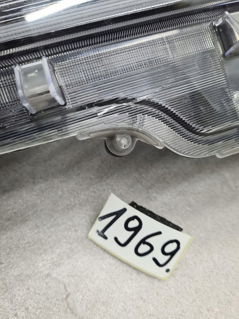 Frontscheinwerfer Toyota Corolla 81150-02S70 LED Links Scheinwerfer Headlight SCH6848098763pc