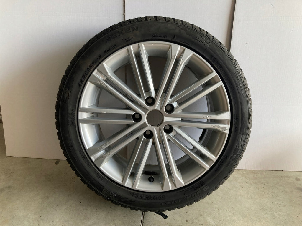 1x Alufelge 17 Zoll 7.0" 5x112 49ET Glanz Silber 5F0601025S Seat Leon Rim Wheel FEL4870248993xd