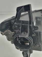 Laden Sie das Bild in den Galerie-Viewer, Frontscheinwerfer Kia Niro 92101-AT Full LED Ein Stück (Rechts oder Links)