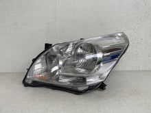 Laden Sie das Bild in den Galerie-Viewer, Frontscheinwerfer Toyota Corolla Verso 810700F10100 Links Scheinwerfer Headlight SCH6626636807il