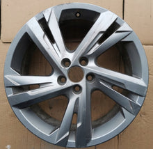 Load image into Gallery viewer, 1x Alufelge 17 Zoll 6.5" 5x100 39ET Glanz Graphit 2G7601025E VW T-Cross FEL3261998615ph