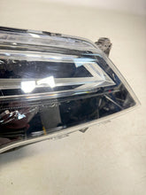 Laden Sie das Bild in den Galerie-Viewer, Frontscheinwerfer Seat Ateca 576941008B 90117434 LED Rechts Headlight SCH7711650561vm
