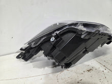 Load image into Gallery viewer, Frontscheinwerfer Toyota Yaris Cross LED Rechts Scheinwerfer Headlight SCH2406379248wh