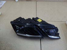 Laden Sie das Bild in den Galerie-Viewer, Frontscheinwerfer Skoda Octavia III 5E1941016F Rechts Scheinwerfer Headlight SCH8271315516vk