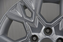 Load image into Gallery viewer, 1x Alufelge 16 Zoll 6.5" 5x114.3 50ET Glanz Silber 52910-J7AA0 Kia Ceed FEL8535270708yw