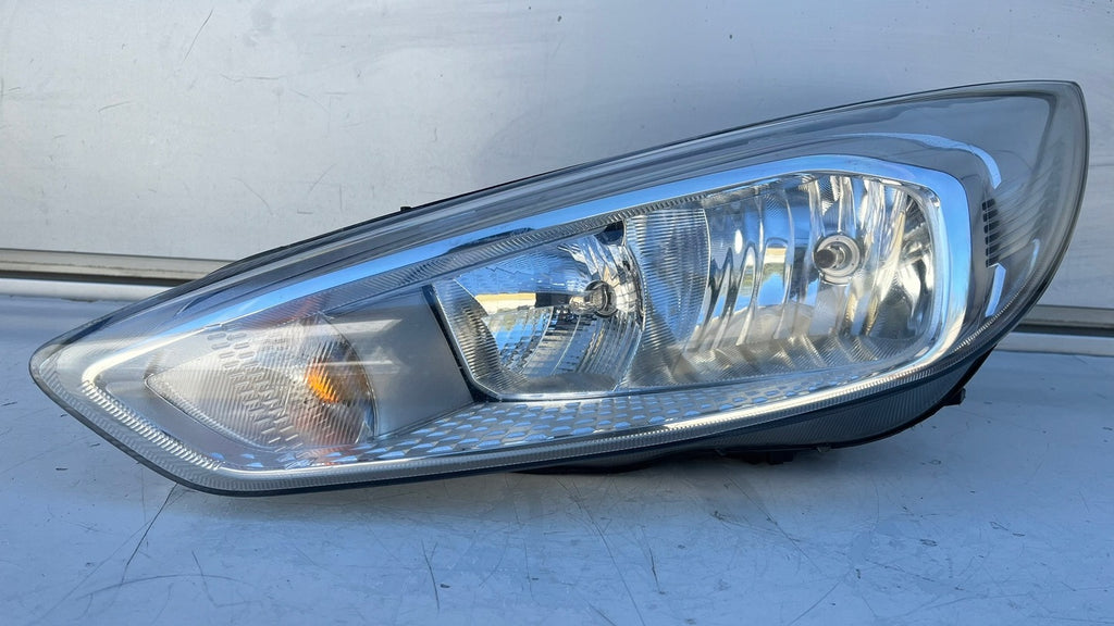 Frontscheinwerfer Ford Focus F1EB-13W030-AB Links Scheinwerfer Headlight SCH8610057874sa
