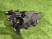 Laden Sie das Bild in den Galerie-Viewer, Frontscheinwerfer Toyota Proace City Verso 73278187 Links Scheinwerfer Headlight SCH6272210999qr