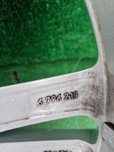 Load image into Gallery viewer, 1x Alufelge 18 Zoll 8.0" 5x120 52ET 6796213 BMW F22 1 F21 F23 X1 E84 Rim Wheel FEL6434393524nz