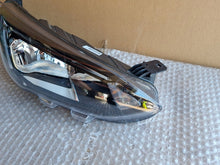 Laden Sie das Bild in den Galerie-Viewer, Frontscheinwerfer Ford Focus JX7B-13W029-CE Rechts Scheinwerfer Headlight