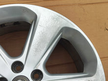 Laden Sie das Bild in den Galerie-Viewer, 1x Alufelge 18 Zoll 7.0" 5x105 38ET Glanz Silber 95181597 Opel Mokka Rim Wheel FEL3274218081hj