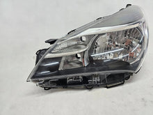 Laden Sie das Bild in den Galerie-Viewer, Frontscheinwerfer Toyota Yaris SPP8372 Links Scheinwerfer Headlight