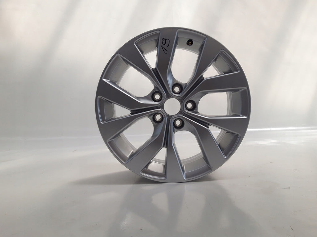 2x Alufelge 17 Zoll 7.0" 5x114.3 40ET Glanz 403004404R Renault Rim Wheel