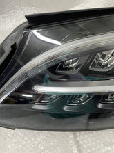 Laden Sie das Bild in den Galerie-Viewer, Frontscheinwerfer Mercedes-Benz W205 A2059065906 LED Links Headlight SCH9312996180qz