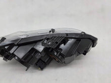 Laden Sie das Bild in den Galerie-Viewer, Frontscheinwerfer Honda Civic X 100-18562 Links Scheinwerfer Headlight