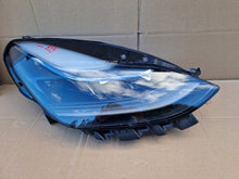 Laden Sie das Bild in den Galerie-Viewer, Frontscheinwerfer Tesla Model 3 151495300-D FULL LED Rechts Headlight