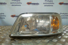 Laden Sie das Bild in den Galerie-Viewer, Frontscheinwerfer VW Transporter V 7H1941015N Ein Stück (Rechts oder Links)