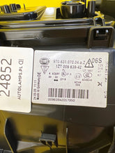 Laden Sie das Bild in den Galerie-Viewer, Frontscheinwerfer Porsche Panamera 970 97063107004 Xenon Rechts Headlight SCH1101065113sd