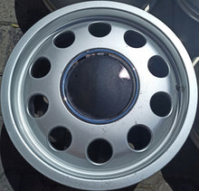 Laden Sie das Bild in den Galerie-Viewer, 4x Alufelge 15 Zoll 6.0&quot; 5x100 38ET Glanz Silber 8LO601025E Audi Rim Wheel