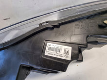 Laden Sie das Bild in den Galerie-Viewer, Frontscheinwerfer Ford Kuga LV4B-13E016-AP Full LED Rechts Headlight SCH2236751963ws