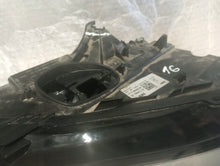 Laden Sie das Bild in den Galerie-Viewer, Frontscheinwerfer BMW 1 F40 5A1E055-02 90177955ZX02 Links Scheinwerfer Headlight