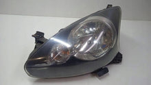 Laden Sie das Bild in den Galerie-Viewer, Frontscheinwerfer Toyota Aygo 811500H070 Links Scheinwerfer Headlight SCH2934566626jk