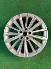 Laden Sie das Bild in den Galerie-Viewer, 1x Alufelge 18 Zoll 7.0" 5x112 43ET 565601025L Skoda Kodiaq Rim Wheel FEL2336613482fy
