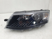 Laden Sie das Bild in den Galerie-Viewer, Frontscheinwerfer Skoda Octavia III 5E1941015B 15068591841 Xenon Links Headlight SCH1847692463wt