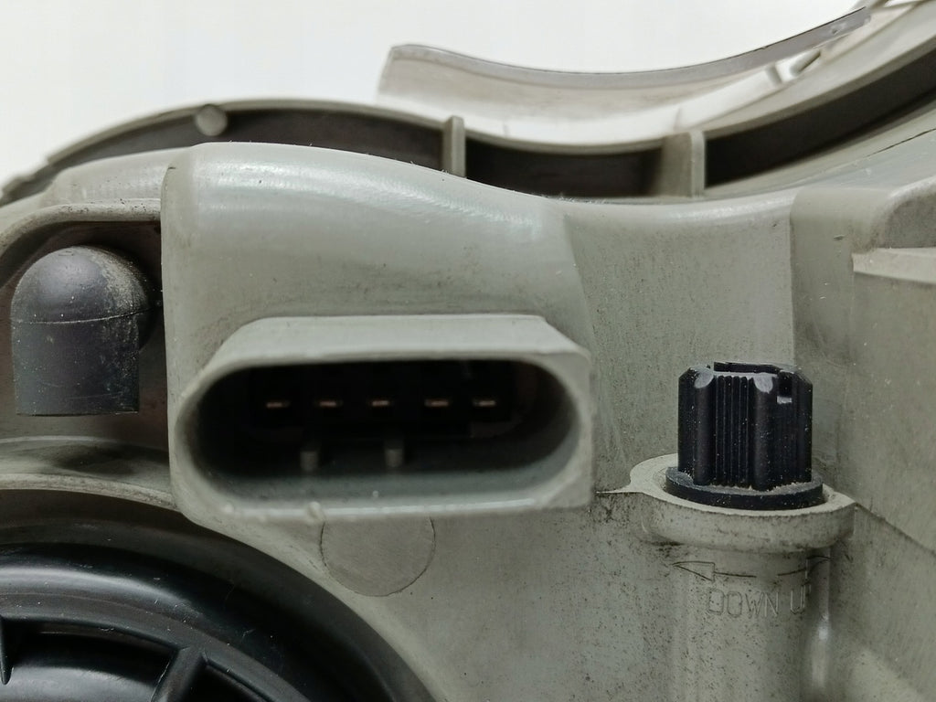 Frontscheinwerfer Mercedes-Benz Coupe Cl203 152738-00 Xenon Rechts Headlight SCH9547818060ys