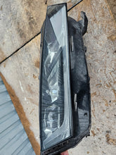 Laden Sie das Bild in den Galerie-Viewer, Frontscheinwerfer Skoda Octavia IV 5EA941016A Rechts Scheinwerfer Headlight SCH5446698644eb