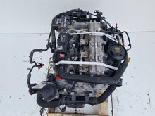 Laden Sie das Bild in den Galerie-Viewer, Motor Jaguar F-Pace F Pace X761 PT204 2.0 250PS 184kW 83TKm 2016 Benzin Komplett MOT3037201126rm