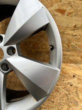 Laden Sie das Bild in den Galerie-Viewer, 1x Alufelge 17 Zoll 6.5&quot; 5x112 38ET 565601025J Skoda Kodiaq Rim Wheel