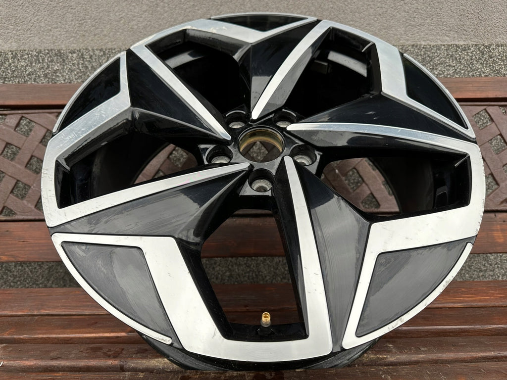 1x Alufelge 19 Zoll 7.5" 5x112 50ET Glanz Schwarz 10A601025S VW I Rim Wheel FEL1968997025jn
