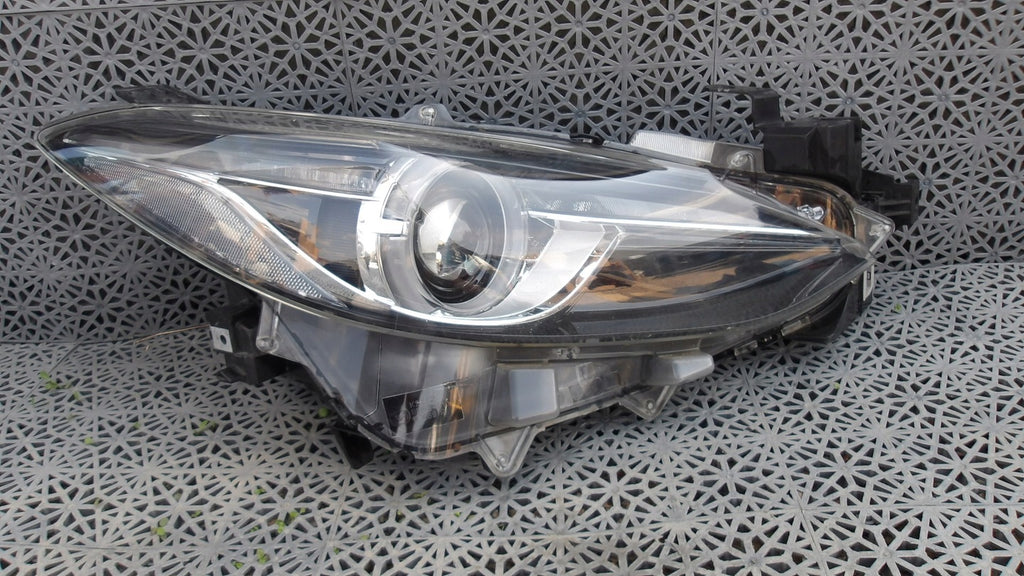 Frontscheinwerfer Mazda III BHT6-51030 XENON Rechts Scheinwerfer Headlight