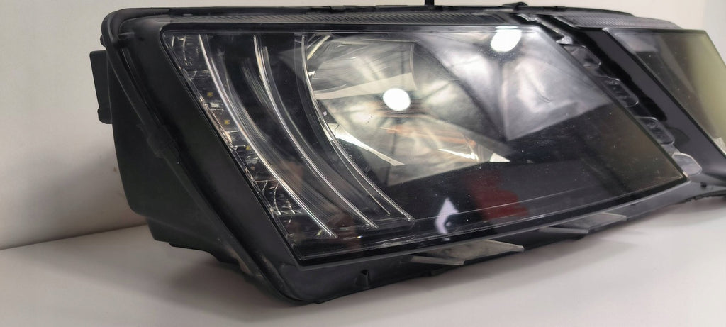 Frontscheinwerfer Skoda Octavia III 5E1941016C LED Rechts Scheinwerfer Headlight SCH1906315258ir