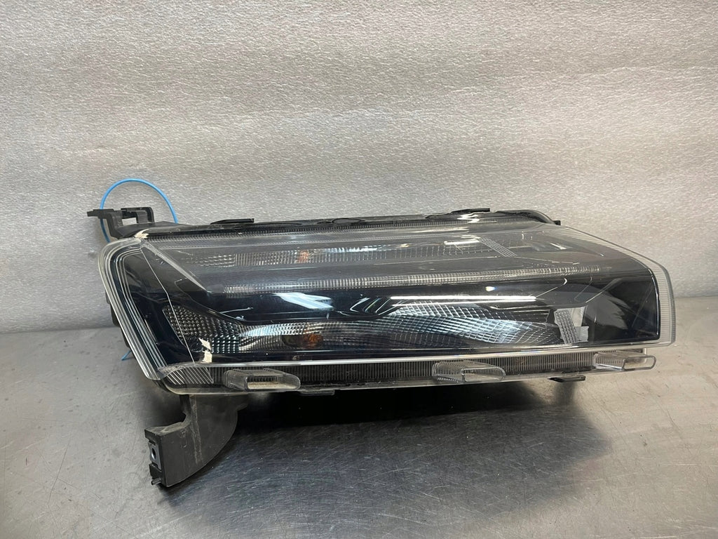 Frontscheinwerfer Dacia Spring 266008993R Rechts Scheinwerfer Headlight SCH9353990765gm