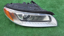Load image into Gallery viewer, Frontscheinwerfer Volvo Xc70 31353533 Xenon Rechts Scheinwerfer Headlight