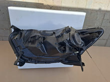 Load image into Gallery viewer, Frontscheinwerfer Renault Captur I 260102734R Rechts Scheinwerfer Headlight SCH7502173821eb