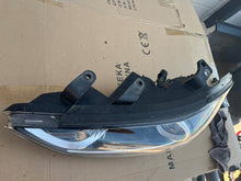 Load image into Gallery viewer, Frontscheinwerfer Hyundai Elantra 92101-F2100 202192101-F2 LED Links Headlight