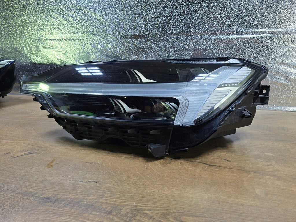 Frontscheinwerfer Volvo Xc60 II 32338984 LED Links Scheinwerfer Headlight SCH6347940243io