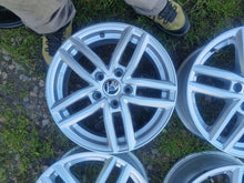 Load image into Gallery viewer, 4x Alufelge 16 Zoll 6.5" 5x112 46ET Glanz KBA53206 VW Golf Rim Wheel FEL2849935704jq