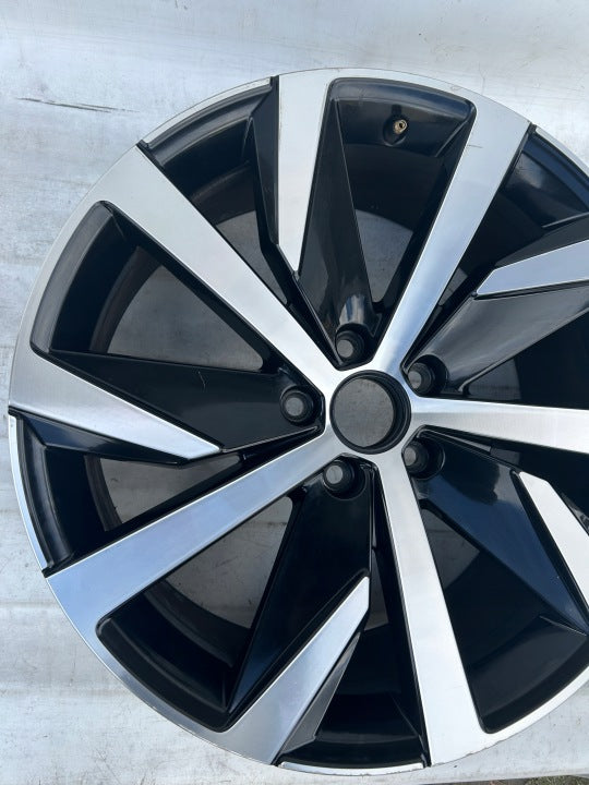 1x Alufelge 19 Zoll 8.0" 5x112 47ET Glanz 2GA601025T VW T-Roc Rim Wheel FEL3939489478aw