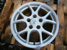 Laden Sie das Bild in den Galerie-Viewer, 1x Alufelge 16 Zoll 6.5" 5x114.3 40ET Glanz Schwarz Nissan Qashqai Primera P12 FEL9397804551ds