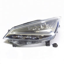 Load image into Gallery viewer, Frontscheinwerfer Seat Ibiza V 6F1941007C LED Links Scheinwerfer Headlight