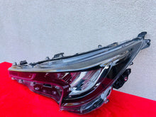 Laden Sie das Bild in den Galerie-Viewer, Frontscheinwerfer Toyota Corolla 81150-02S60 LED Links Scheinwerfer Headlight SCH3876745806at