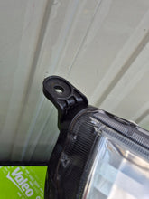 Laden Sie das Bild in den Galerie-Viewer, Frontscheinwerfer Toyota Verso 81110-0F100 Rechts Scheinwerfer Headlight SCH4569709333te